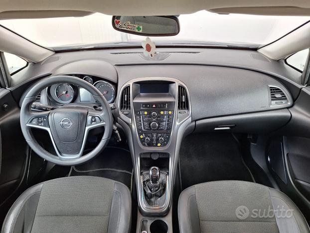 Opel Astra 1.7 CDTI 110CV Sports Tourer Cosmo