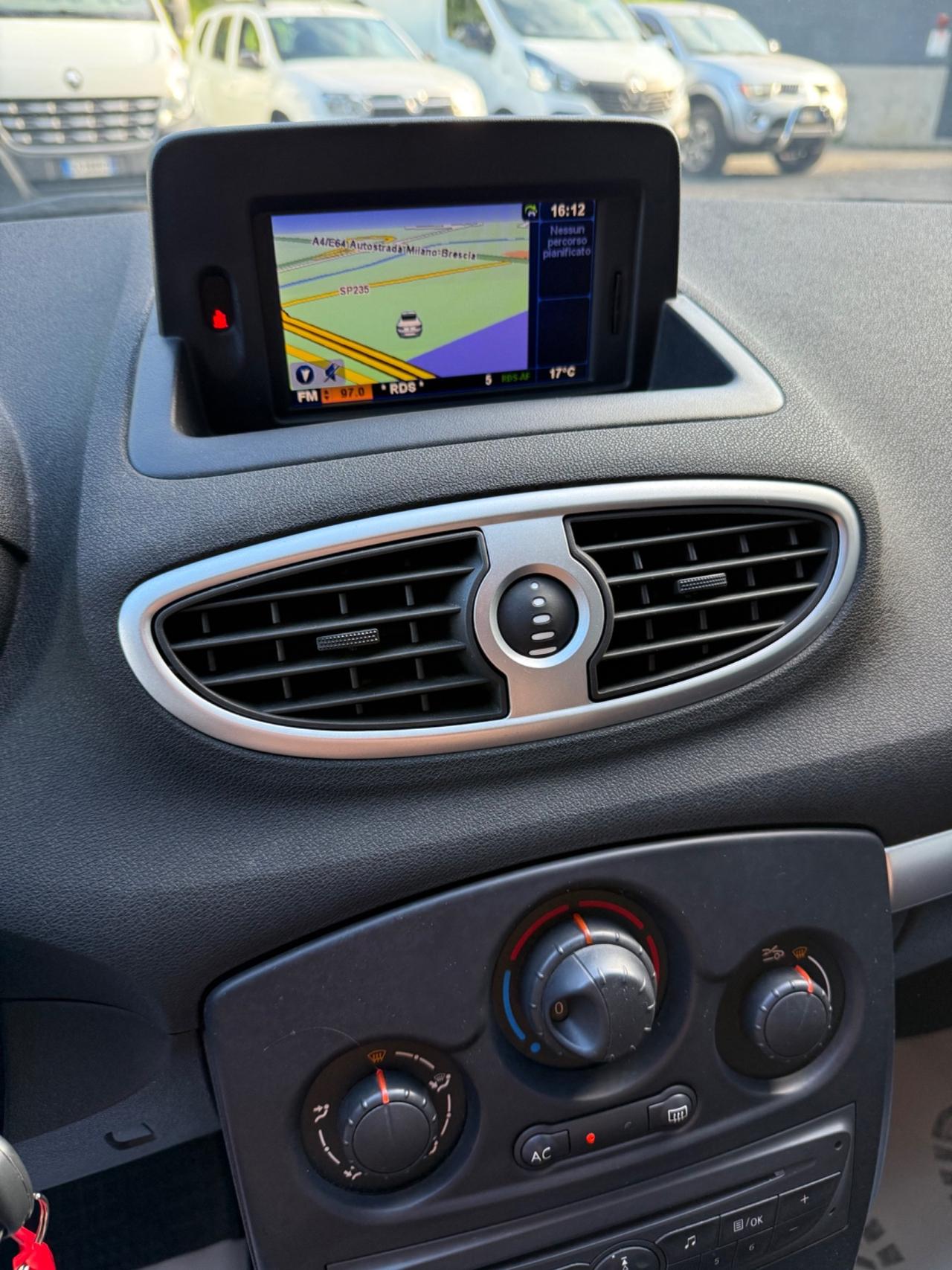 Renault Clio 1.2 16V 5 porte Luxe