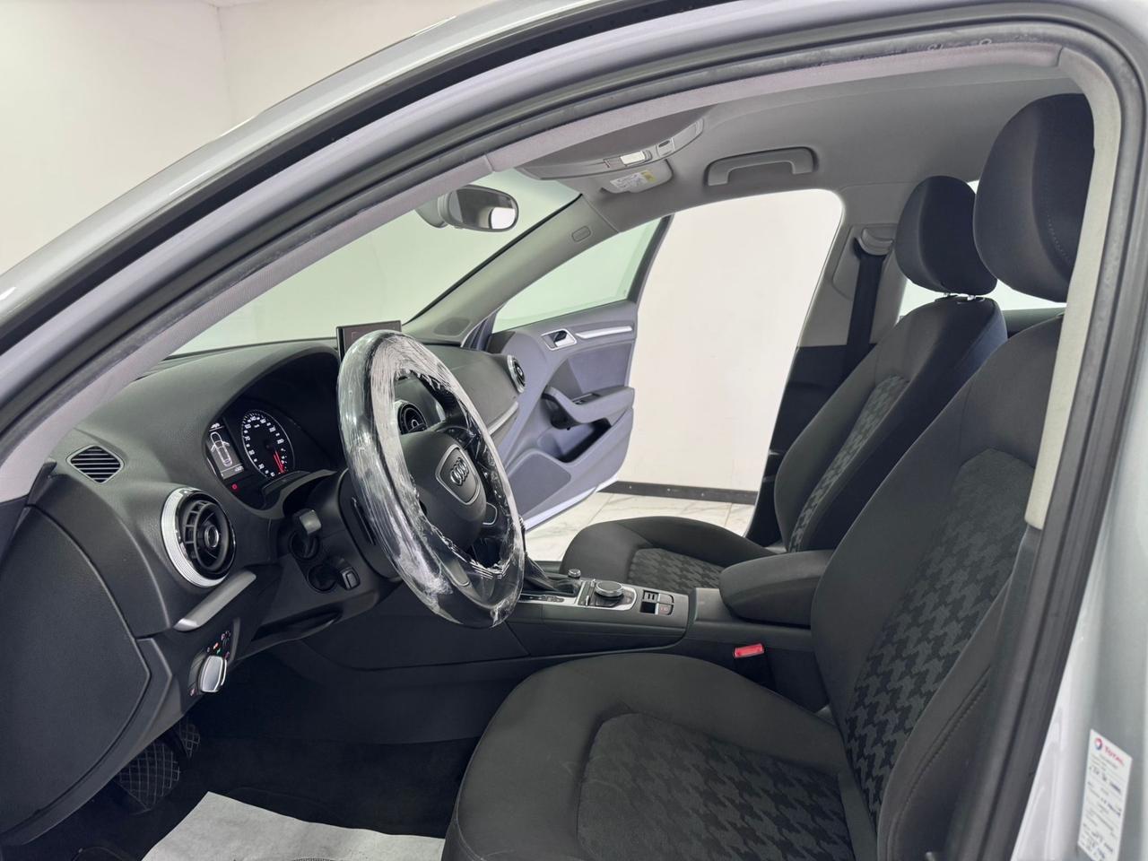 Audi A3 SPB 1.6 TDI S tronic -GARANTITA-2013