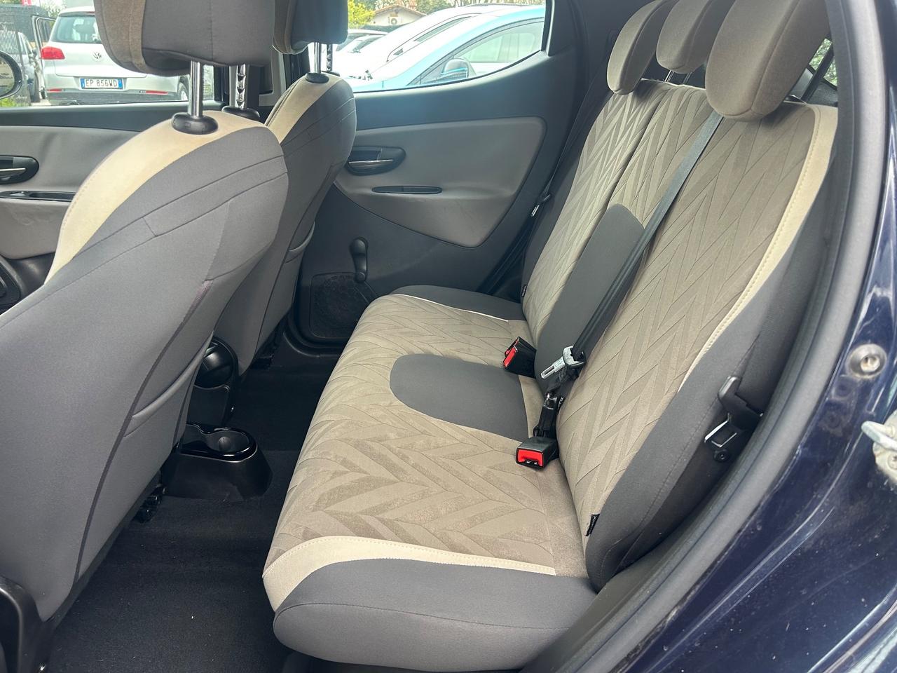 Lancia Ypsilon 1.2 5P *95000KM* NAVI Opening Edition