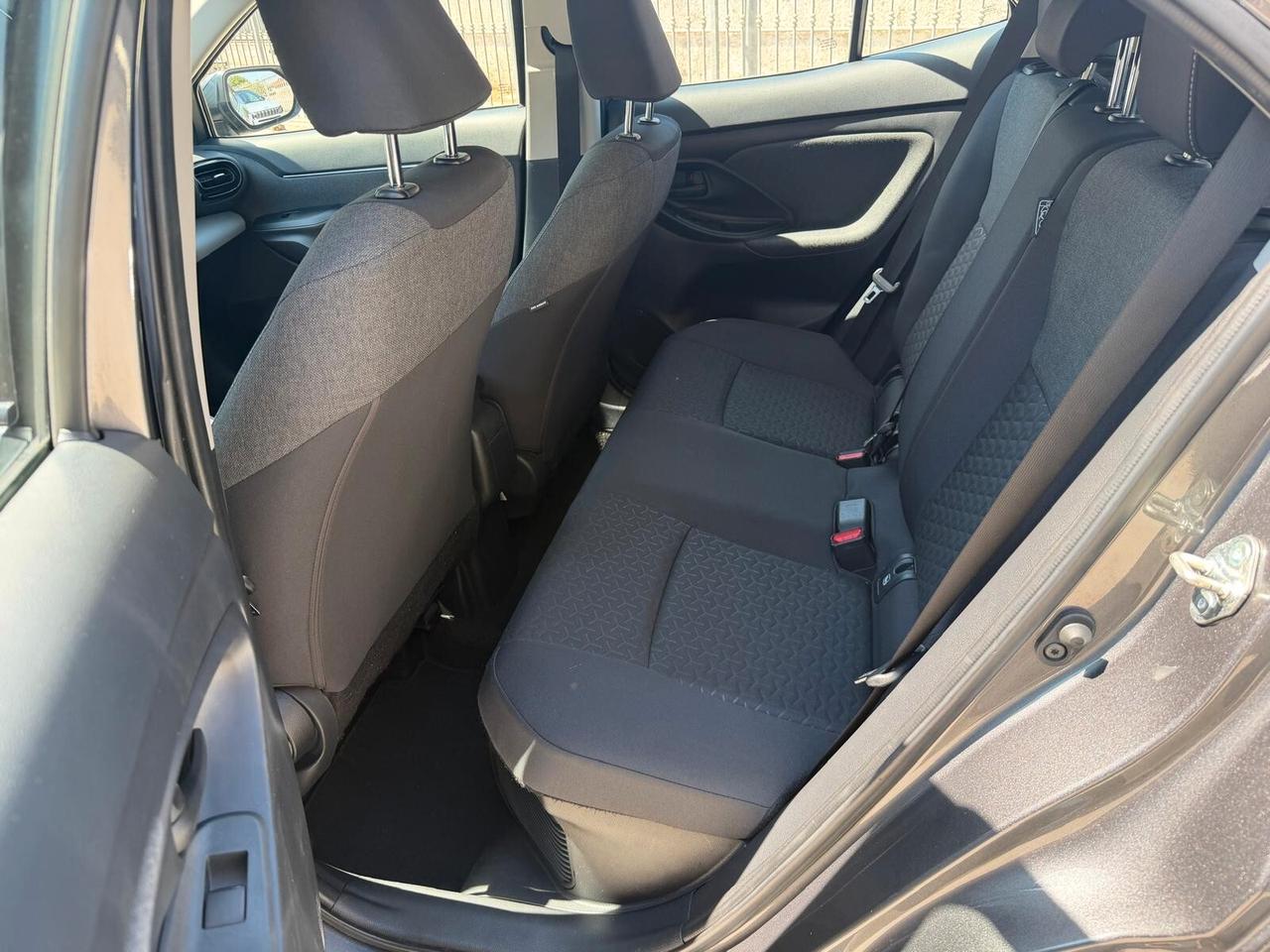 Toyota Yaris Cross E-CVT Business Sport utility Full Hybrid