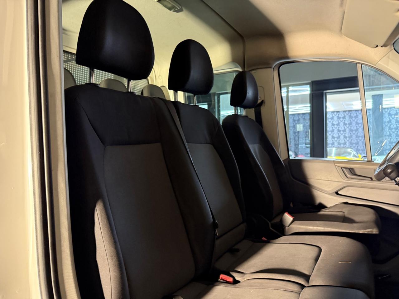 Volkswagen Crafter 35 2.0 TDI 140CV PM-DC Cabinato