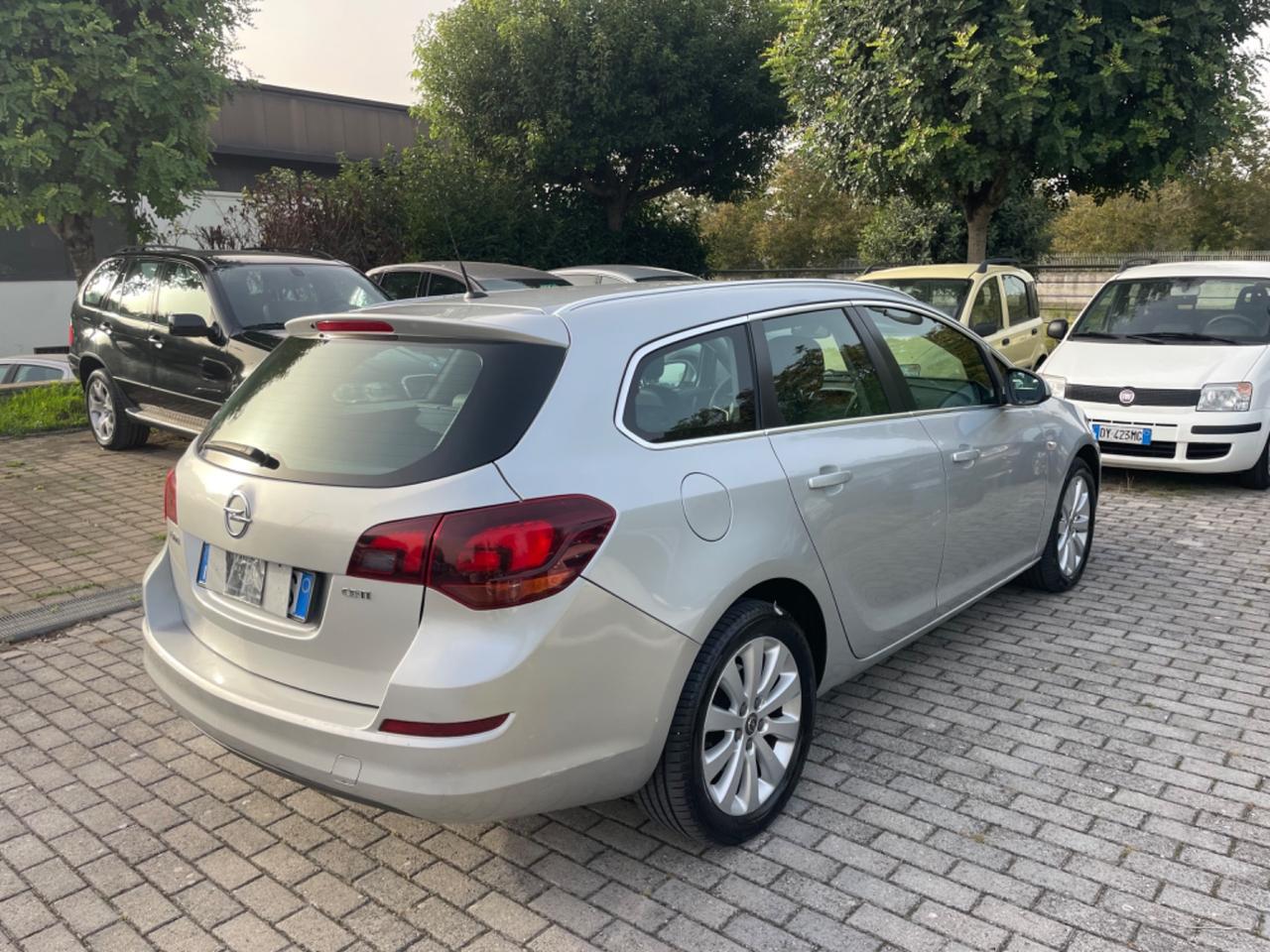 Opel Astra 1.7 CDTI 125CV Sports Tourer Cosmo