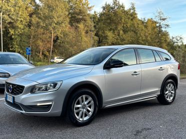 Volvo V60 Cross Country D3 Summum