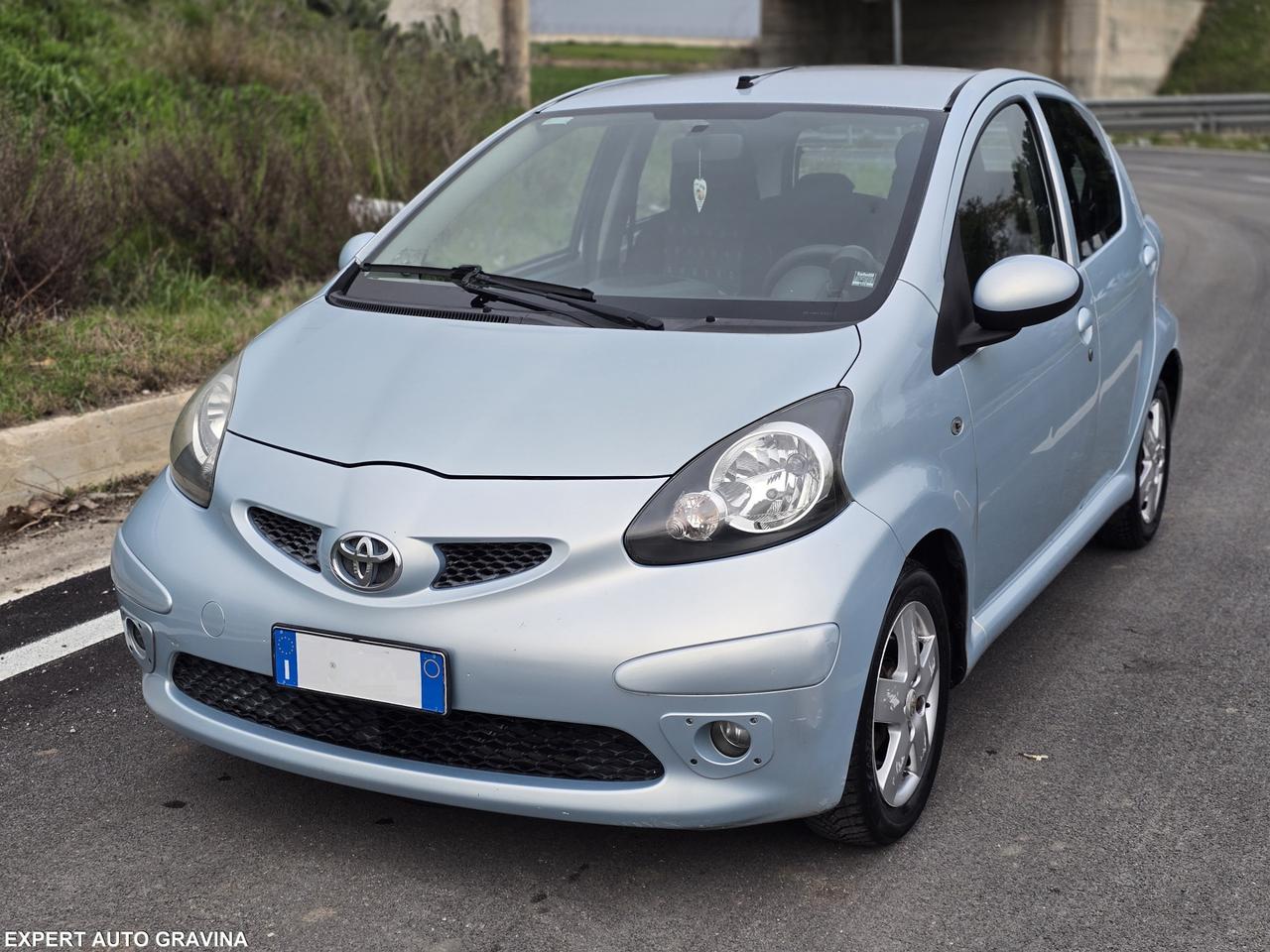 TOYOTA AYGO 1.0 BENZ 5 PORTE PER NEO PATENTATO