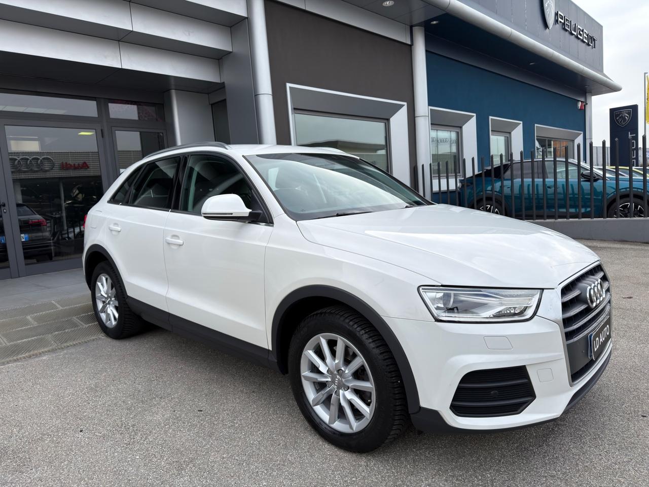 Audi Q3 2.0 TDI 120 CV Sport
