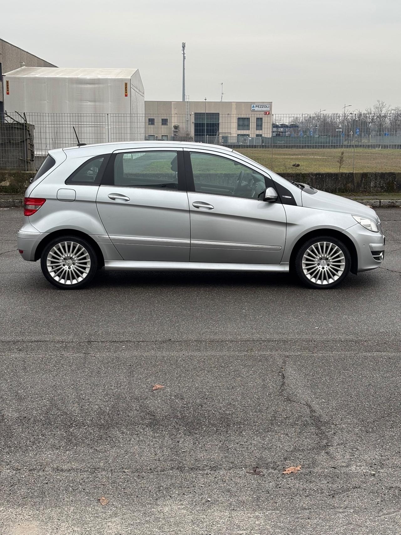 Mercedes-benz B 180 BlueEFFICIENCY