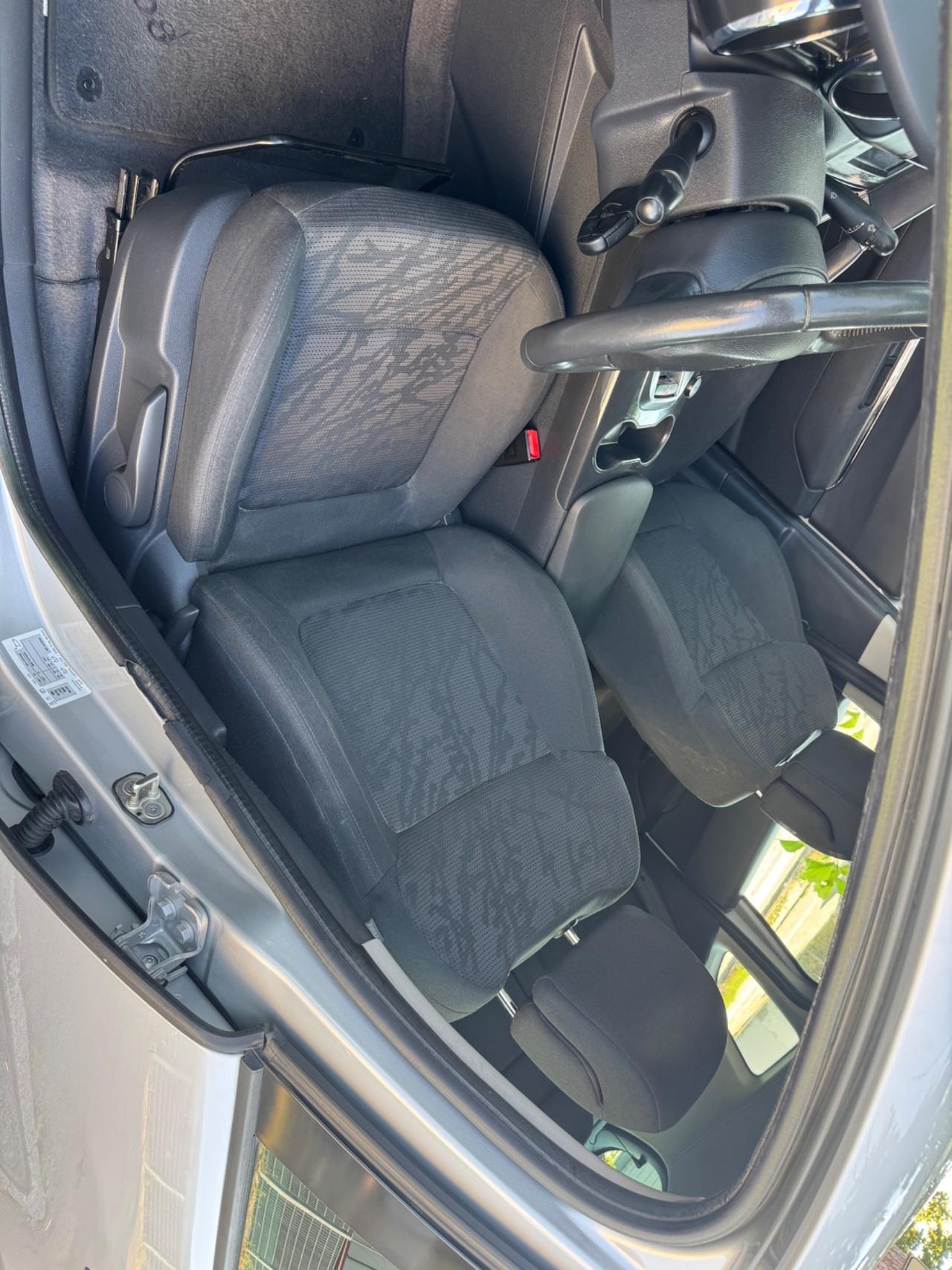 Peugeot 3008 1.6 HDi 112 cv garanzia 12 mesi