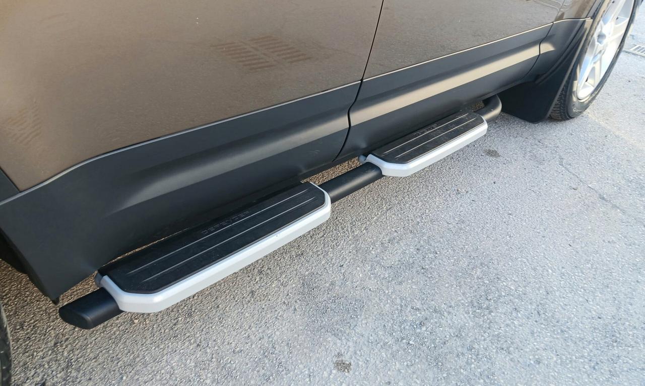 LAND ROVER Defender 110 3.0D I6 200 CV AWD Auto X-Dynamic SE (147 kw)