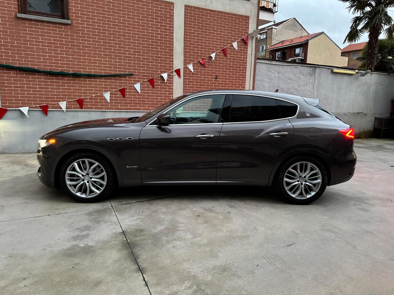 Maserati Levante V6 Diesel AWD Granlusso 250CV NO SUPERBOLLO