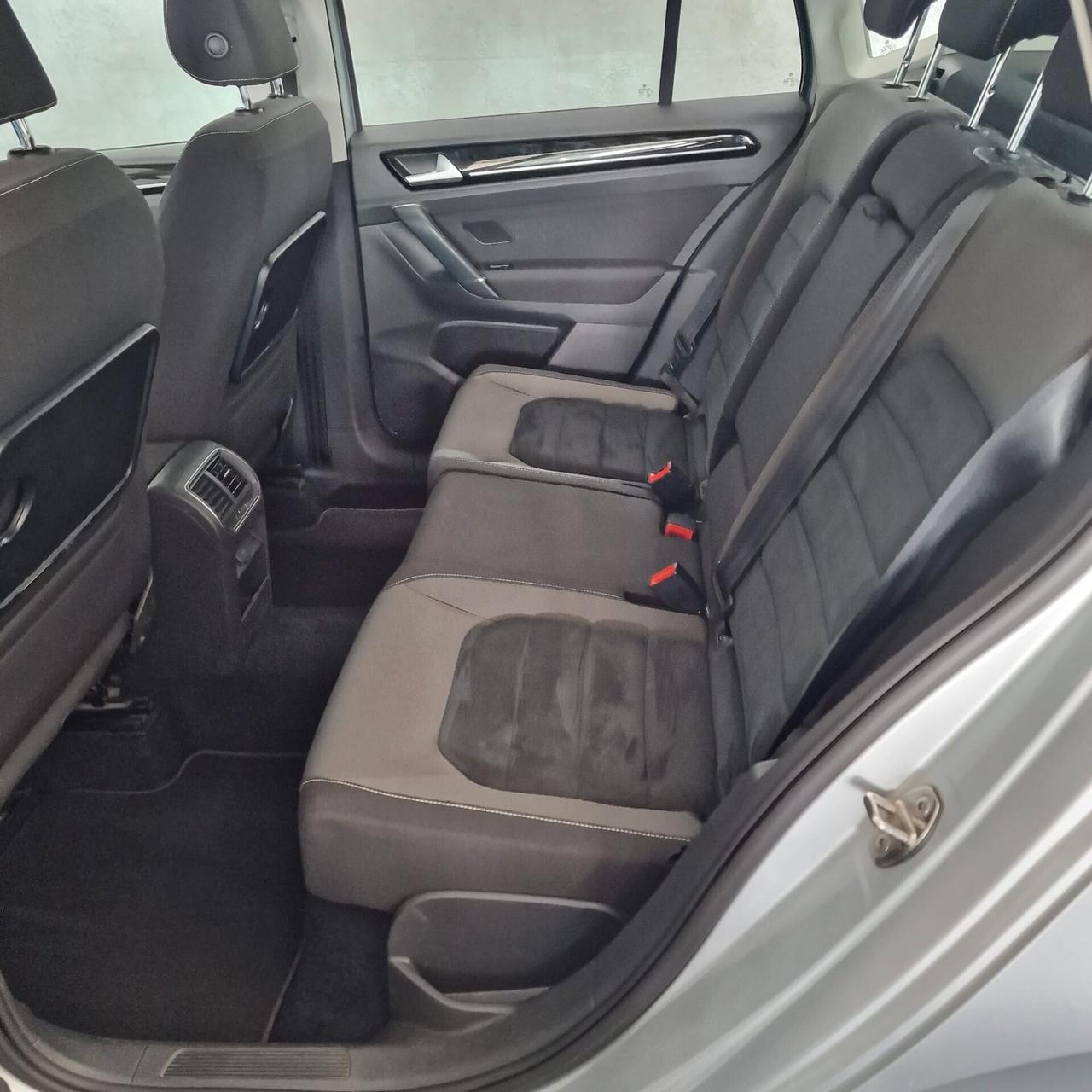 Volkswagen Golf Sportsvan 2.0 TDI DSG Highline BlueMotion Tech.