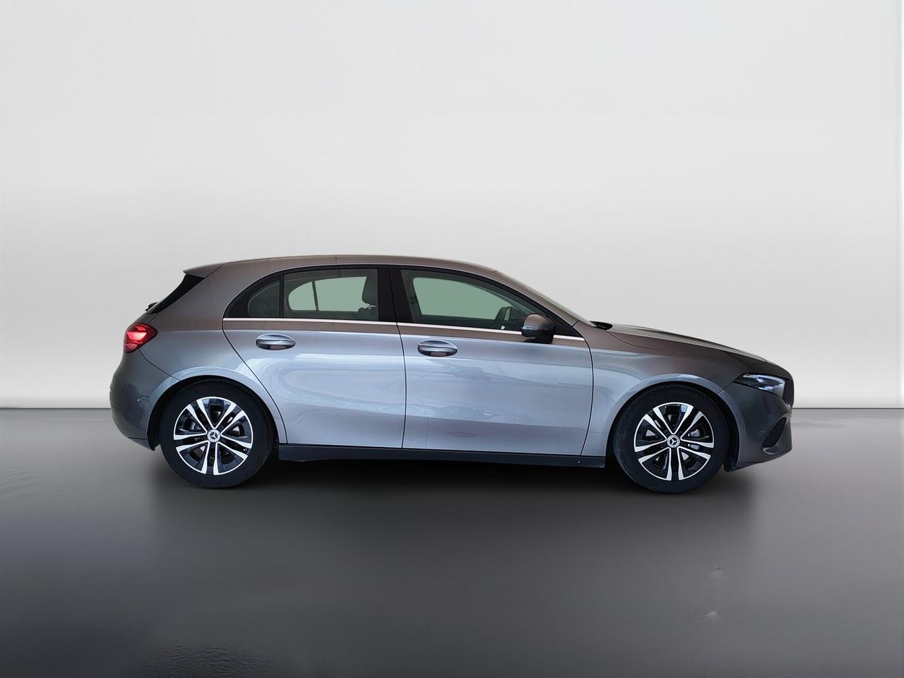Mercedes-Benz Classe A - W177 2023 - A 180 Advanced auto