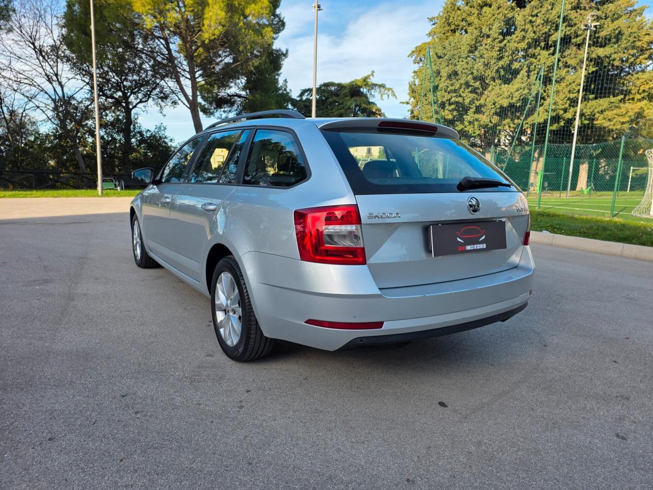 Skoda Octavia 1.6 TDI 115CV DSG Wagon