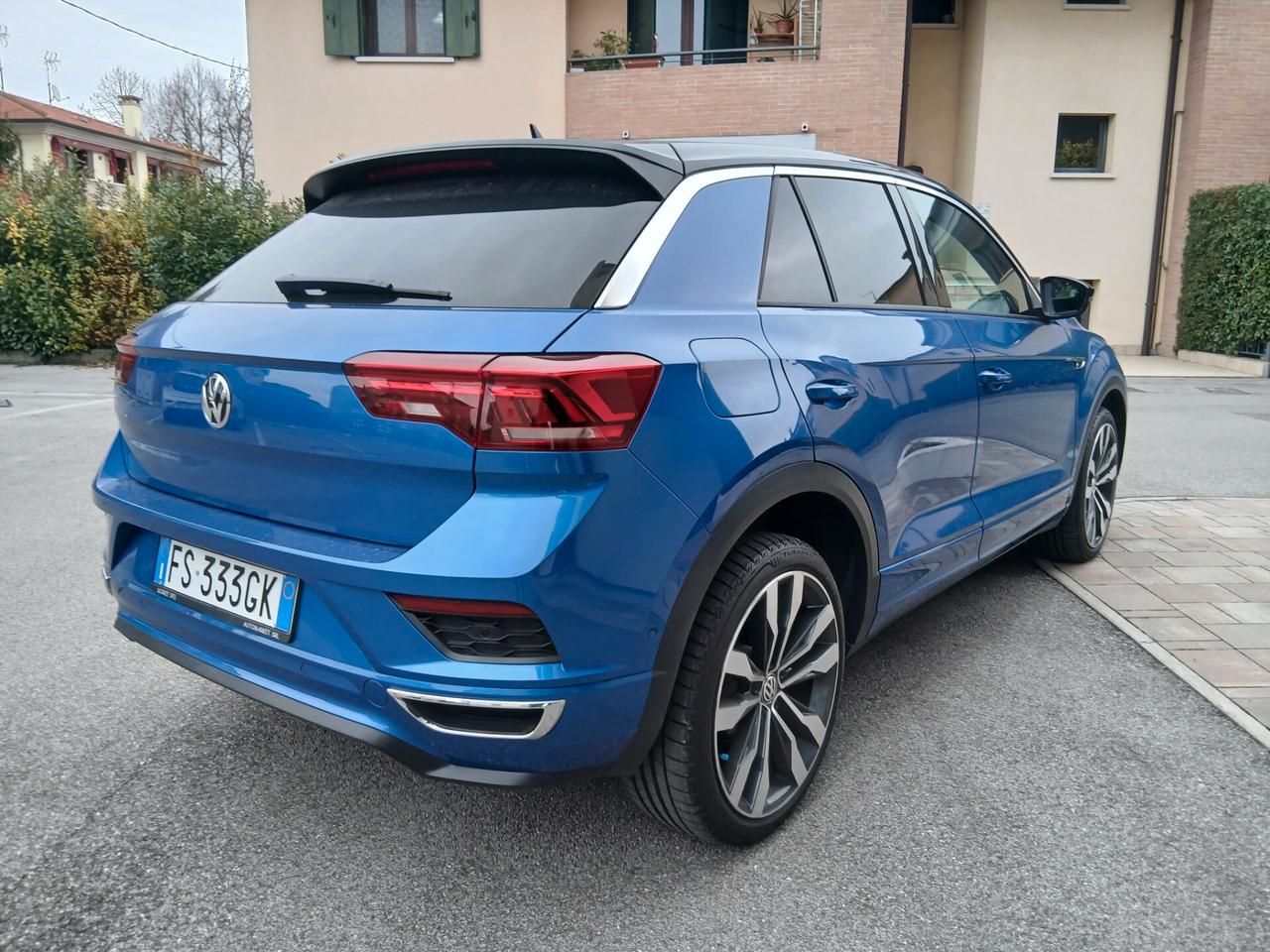 Volkswagen T-Roc 1.5 TSI ACT DSG RLine FULL optional tua a € 263 mese