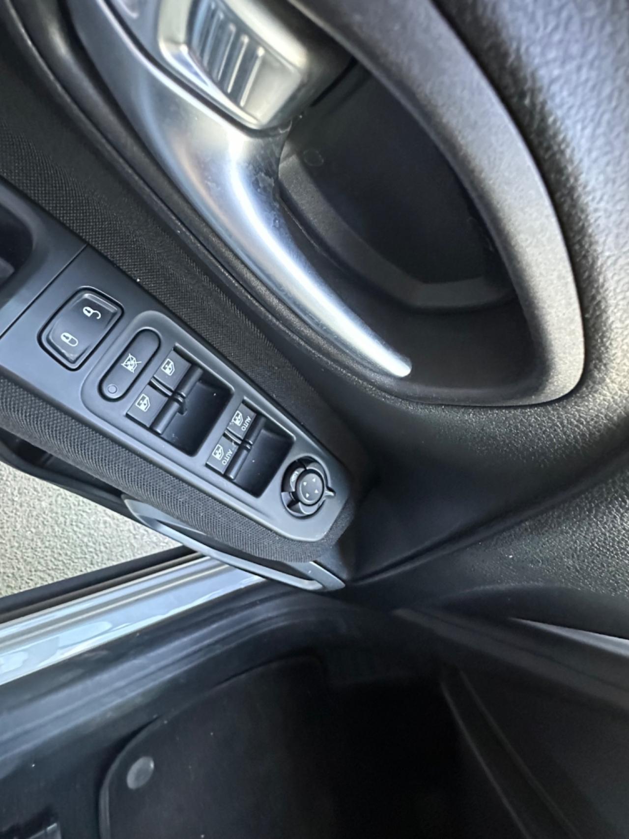 Jeep Renegade 1.6 Mjt DDCT 120 CV Limited navi+Keyless