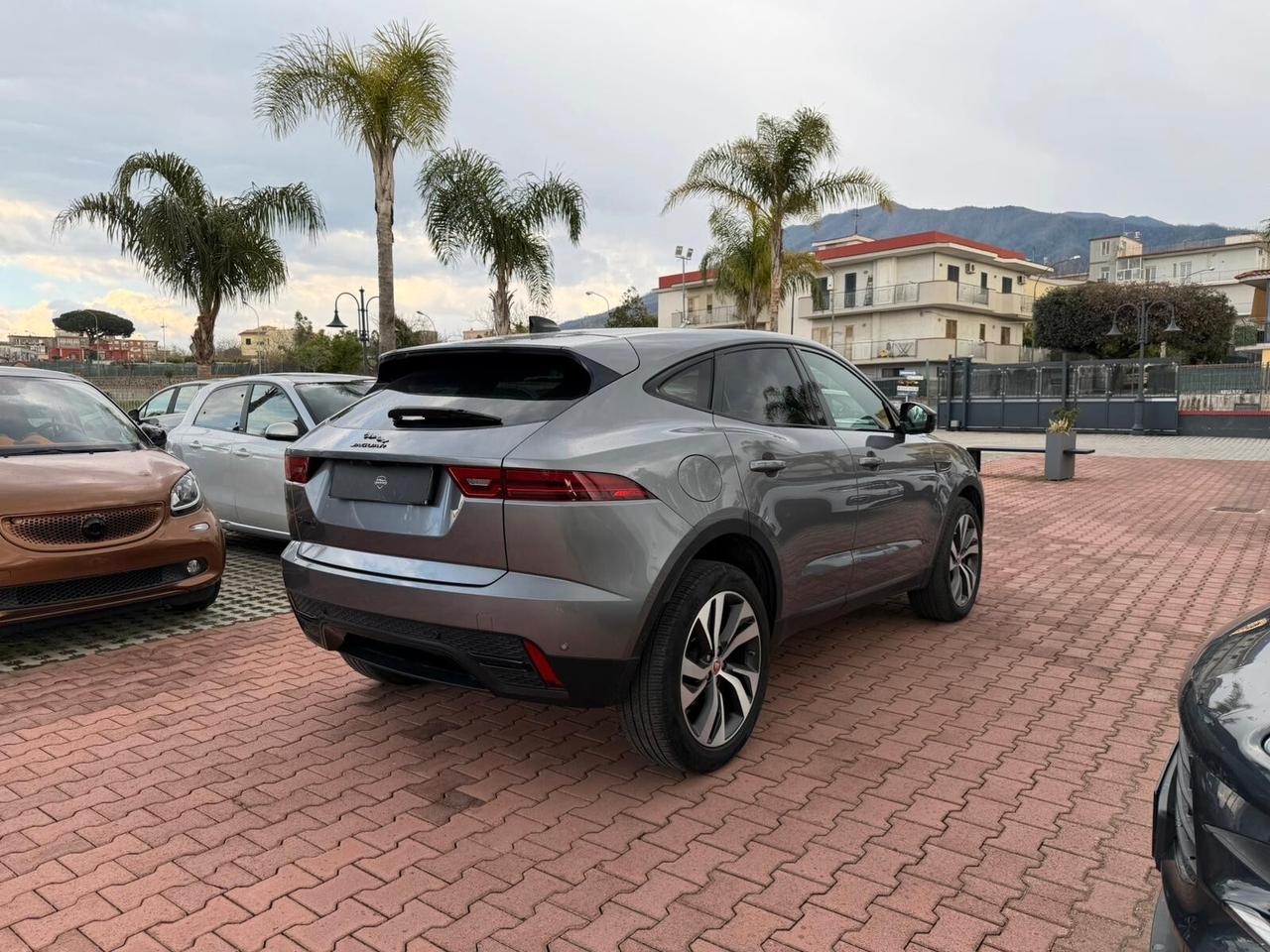 Jaguar E-Pace 2.0D I4 163 CV AWD Auto R-Dynamic HSE