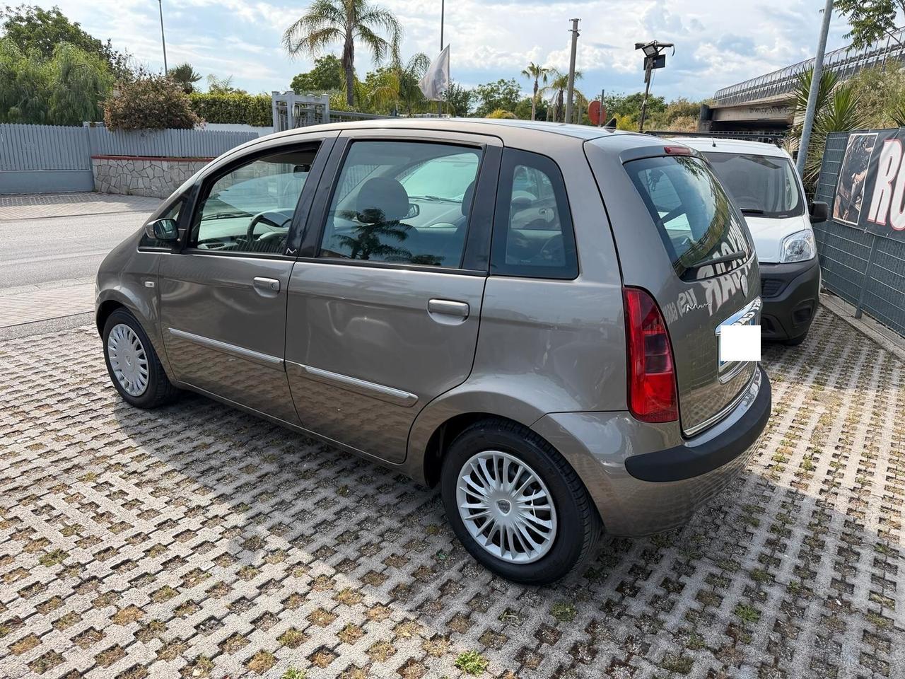 Lancia MUSA 1.4 16V Platino Plus-11/2006