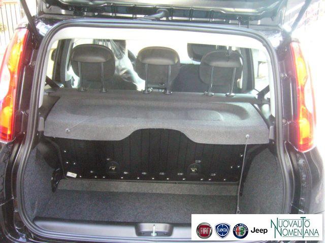 FIAT Panda 1.0 FireFly S&S Hybrid 5°Posto Pack City Km0
