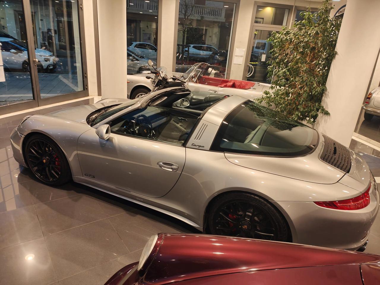 Porsche 911/991 3.8 Carrera 4 Targa GTS 430cv
