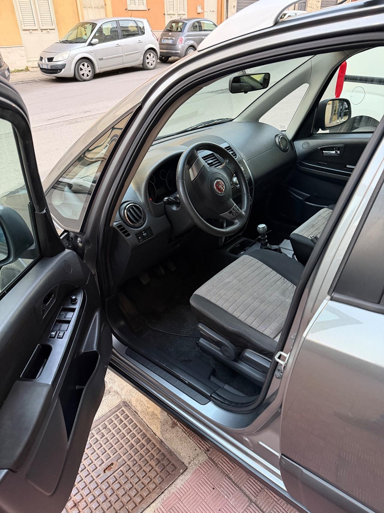 Fiat Sedici 2.0 MJT 16V DPF 4x4 Emotion