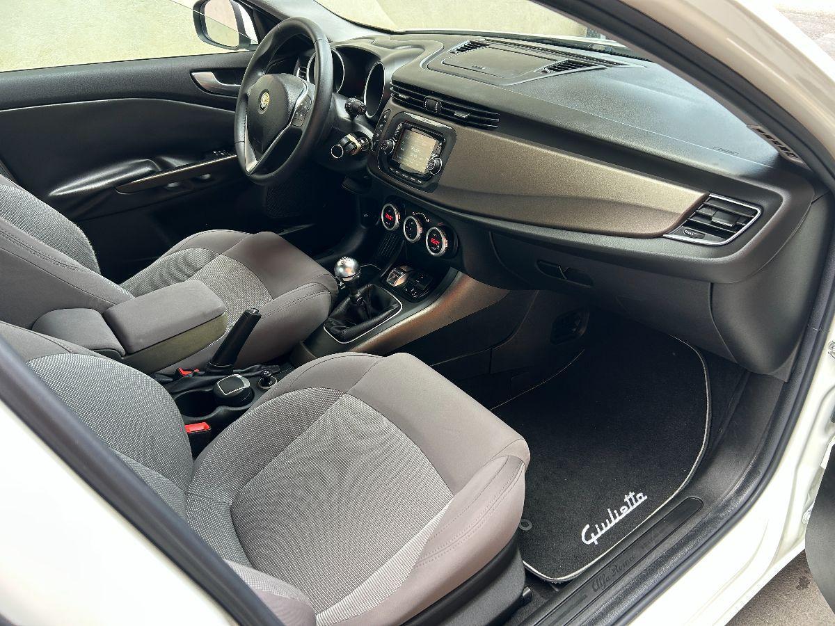 ALFA ROMEO - Giulietta - 1.6 JTDm-2 105 CV Exclusive