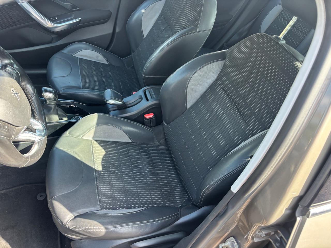 Peugeot 2008 1.6 hdi Allure