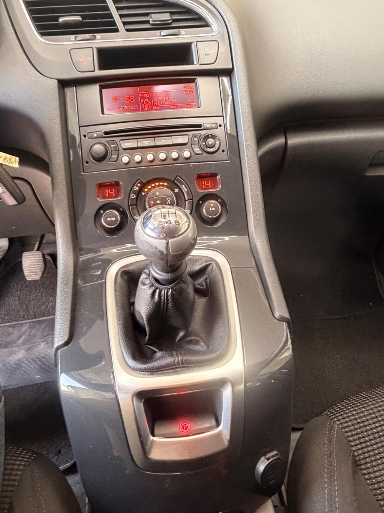 Peugeot 5008 1.6 HDi 112CV 7 posti