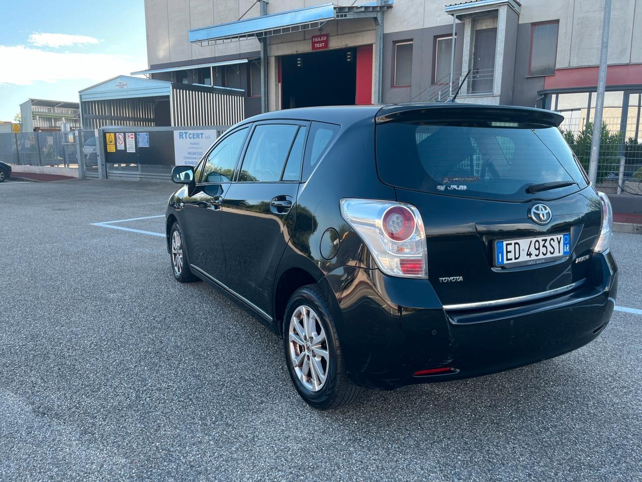 Toyota Verso 2.0 D-4-D Luxury Pack 7 posti TETTO PANORAMICO