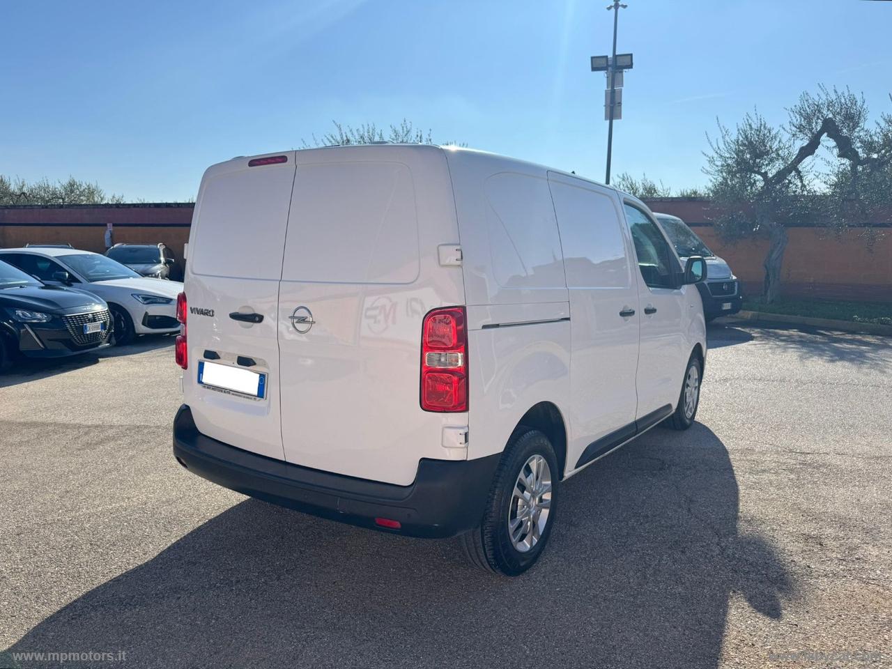 VIVARO 2.0 D 120CV PC-TN