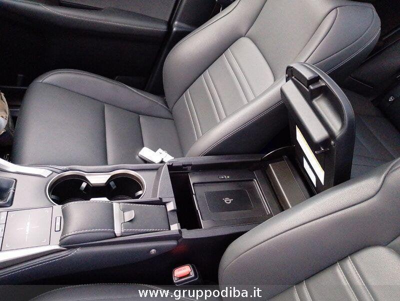 Lexus NX I 2018 300h 2.5 Luxury 4wd cvt