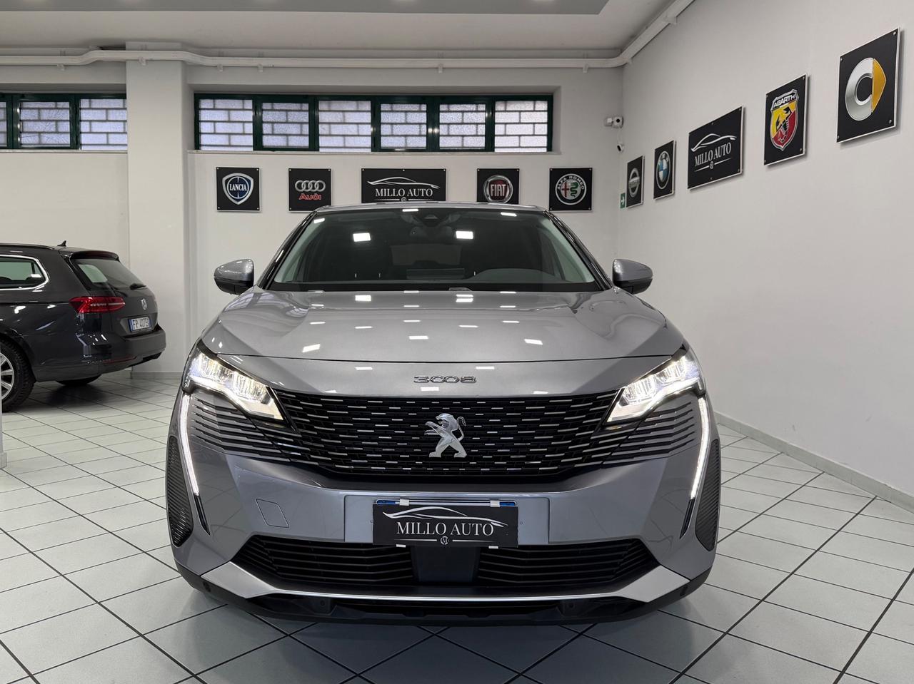 Peugeot 3008 BlueHDi 130 S&S EAT8 Allure