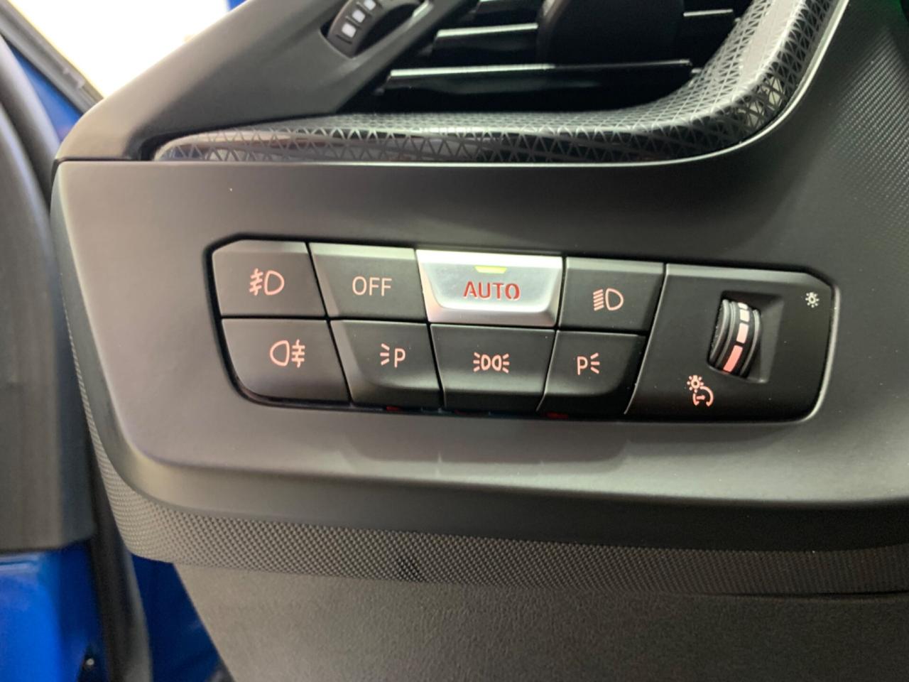 Bmw 118 118d 5p. Msport