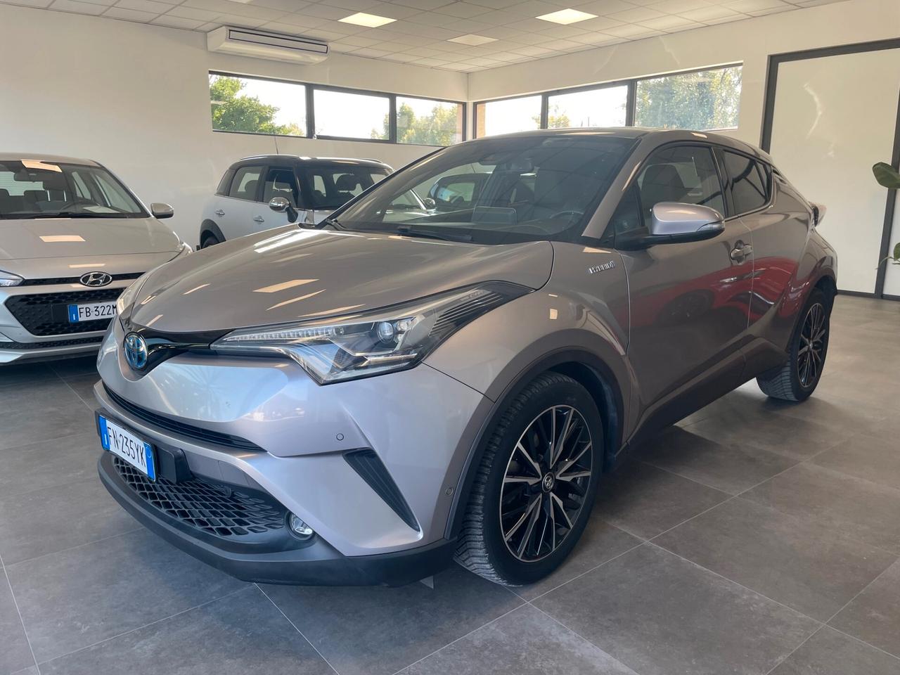 Toyota C-HR 1.8 Hybrid E-CVT Lounge