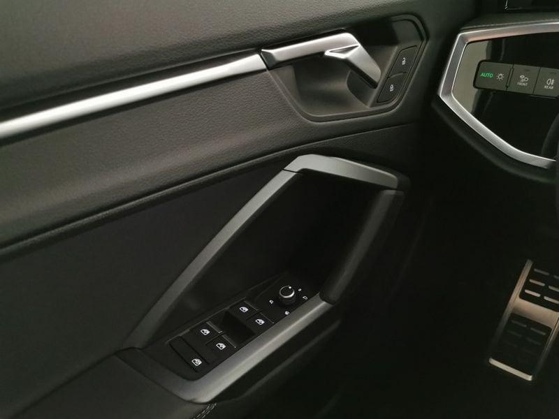 Audi Q3 35 2.0 tdi S line edition s-tronic