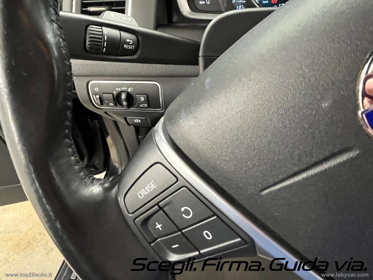 VOLVO XC60 D4 Summum|TETTO APRIBILE|PELLE|SEDILI RISC.