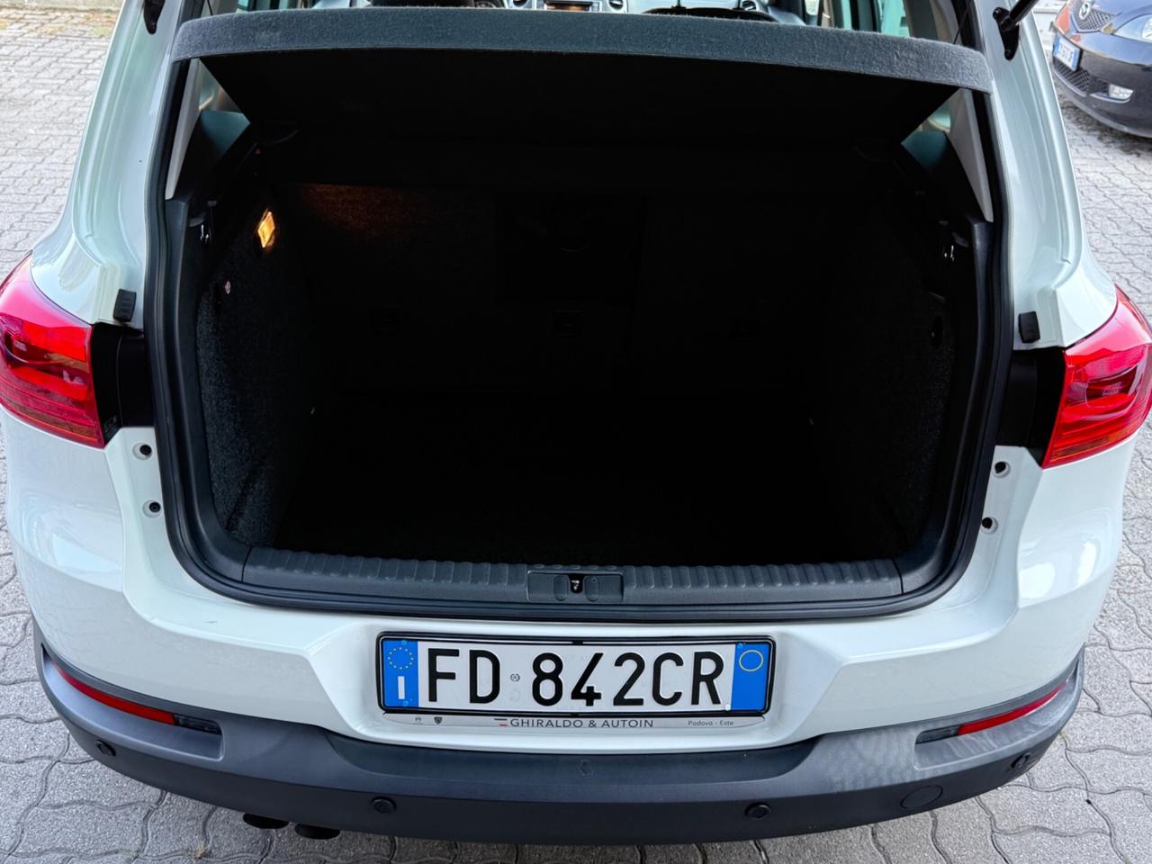Volkswagen Tiguan Euro 6 2.0 TDI 110 CV Sport & Style BlueMotion Technology