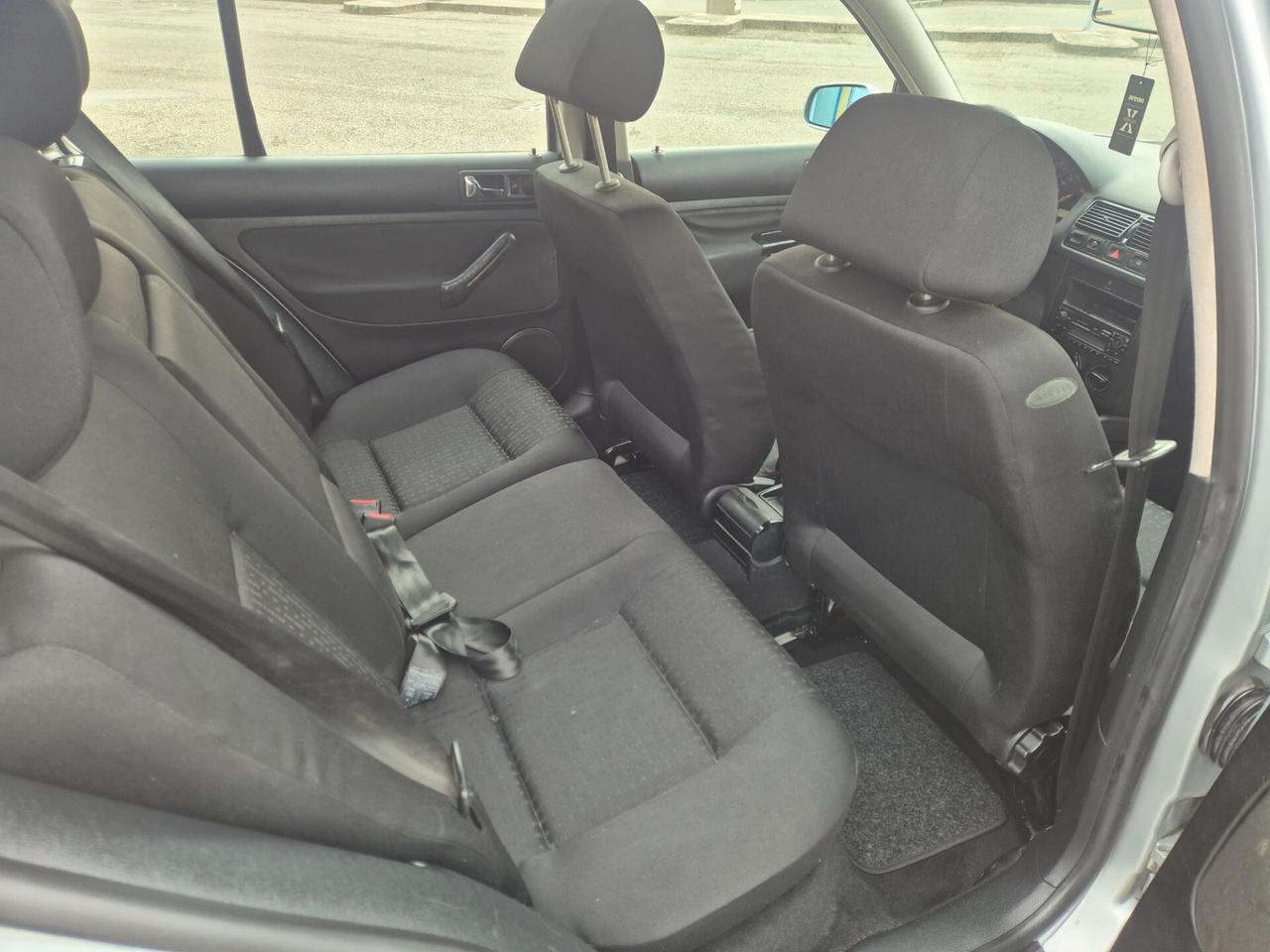 Volkswagen Golf 1.4 Benzina 16V cat 5 porte Euro 4