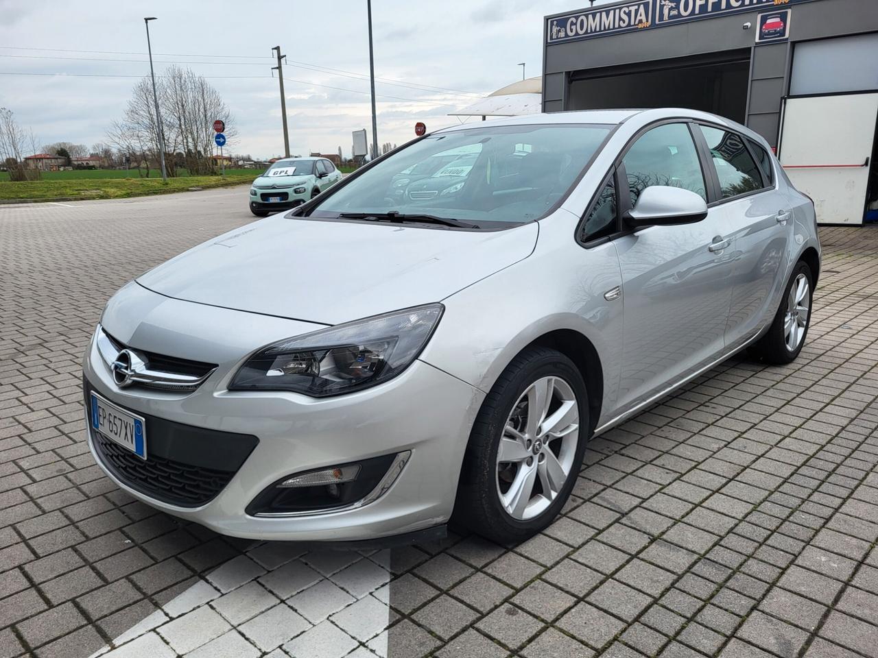 Opel Astra 1.4 100CV 5 porte Elective