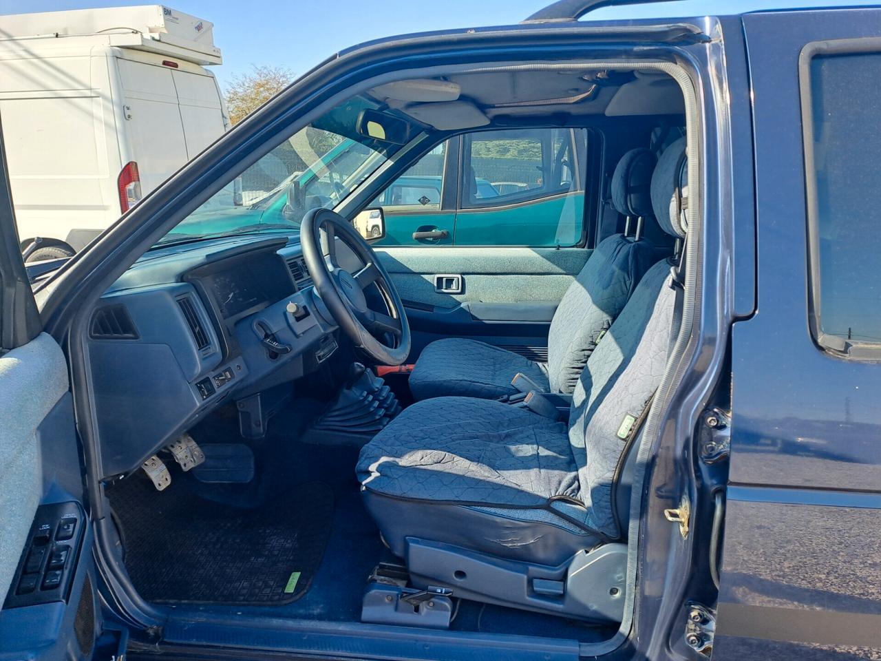 Nissan terrano 2.7 5 porte