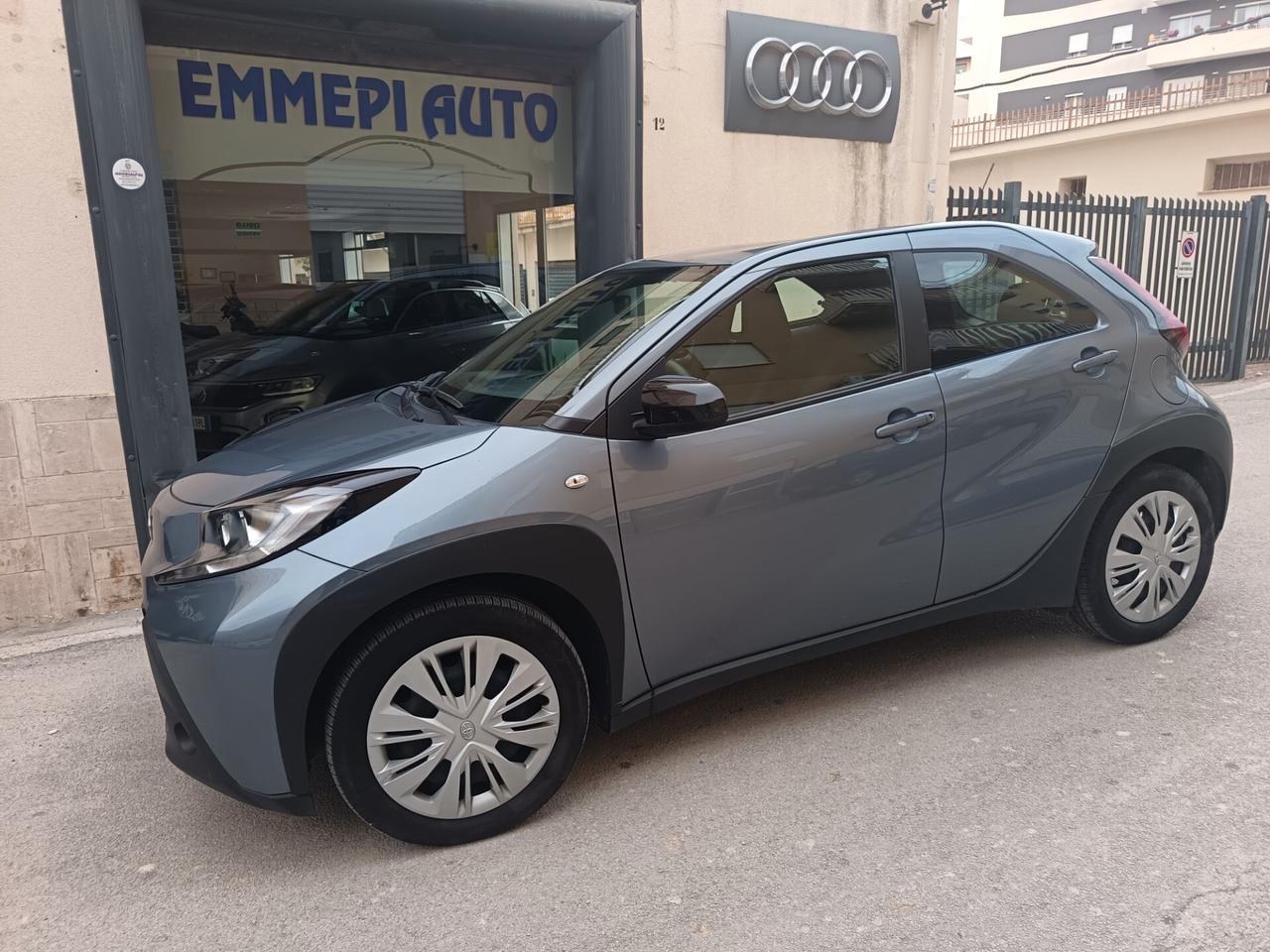 Toyota Aygo X 1.0-72 CV Active S-CVT Automatica