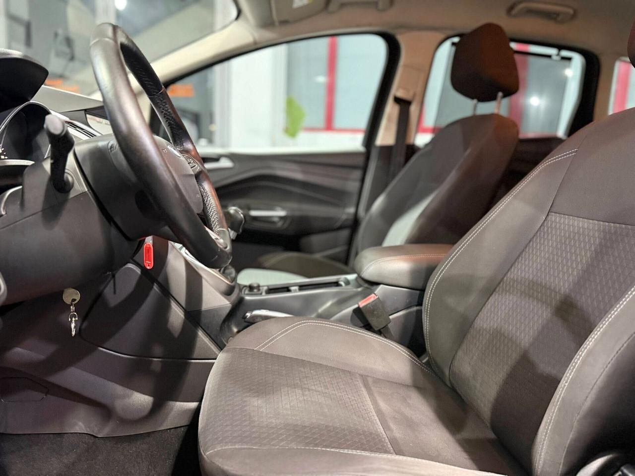 Ford C-max 1.5 Tdci 120cv Titanium 2016