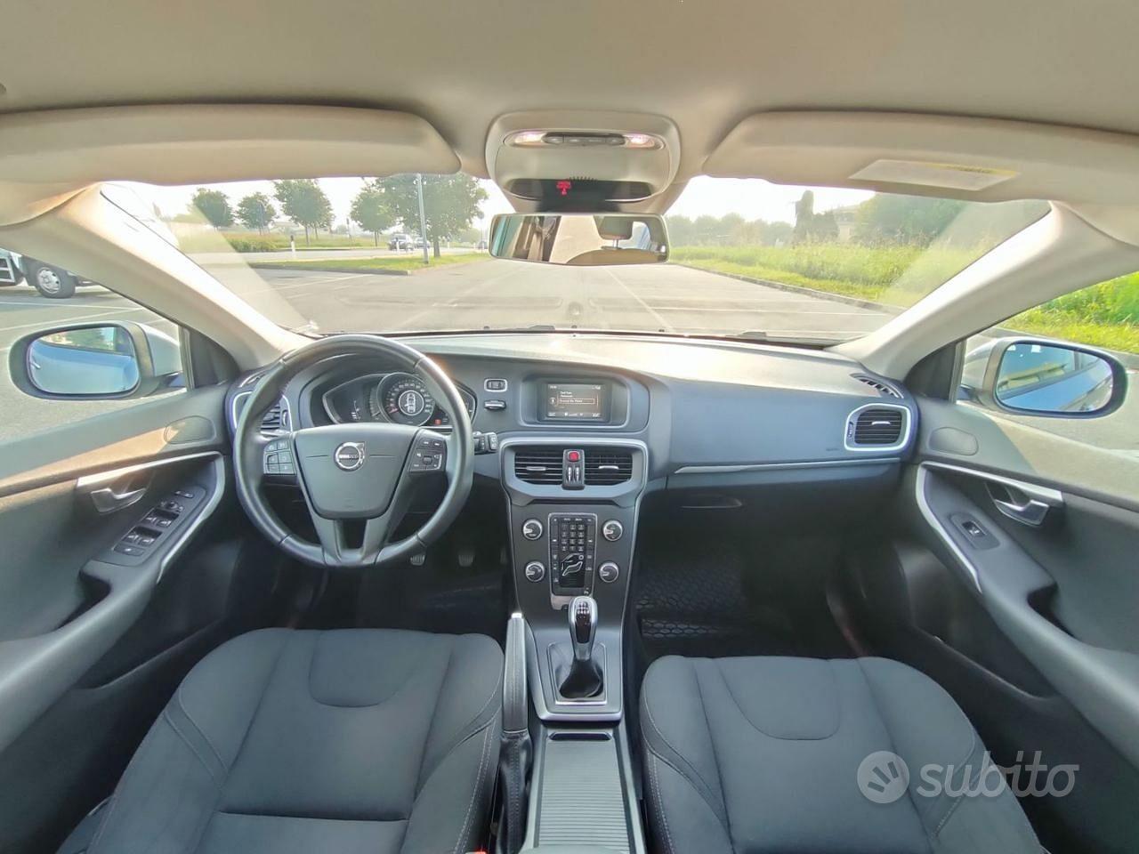 VOLVO V40 D2 Business ProM-Mo