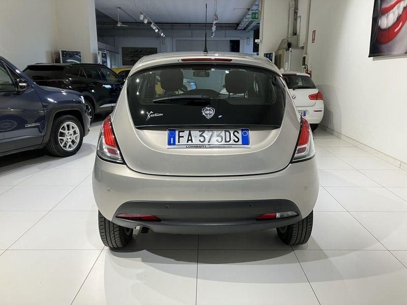 Lancia Ypsilon 0.9 TwinAir 85 CV 5 porte Metano Ecochic Gold