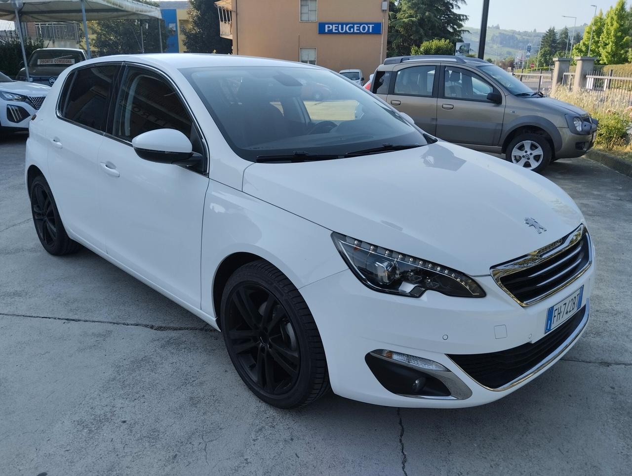 Peugeot 308 BlueHDi 120 S&S Allure