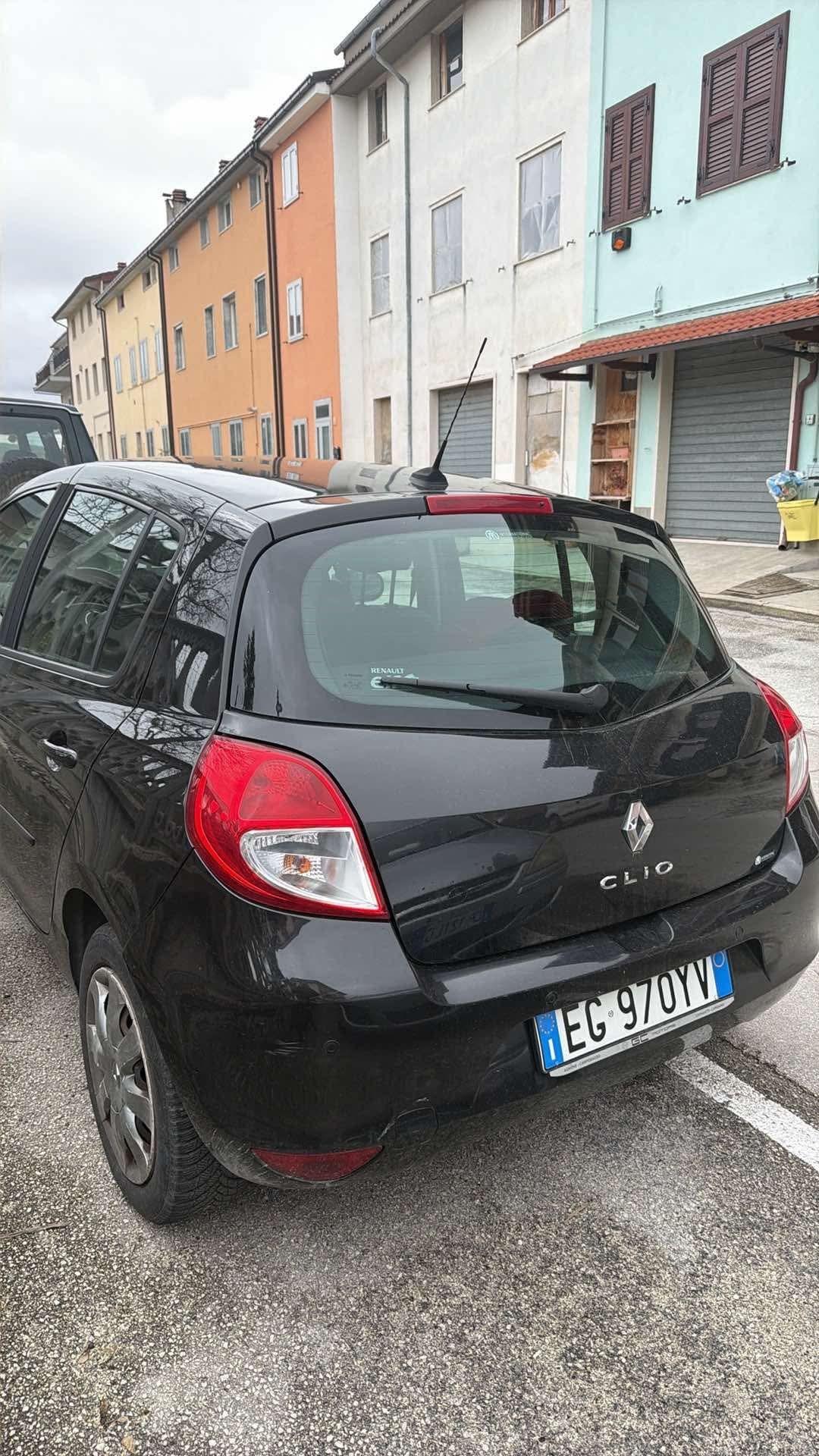 Renault Clio 1.2 16V 5 porte Live!