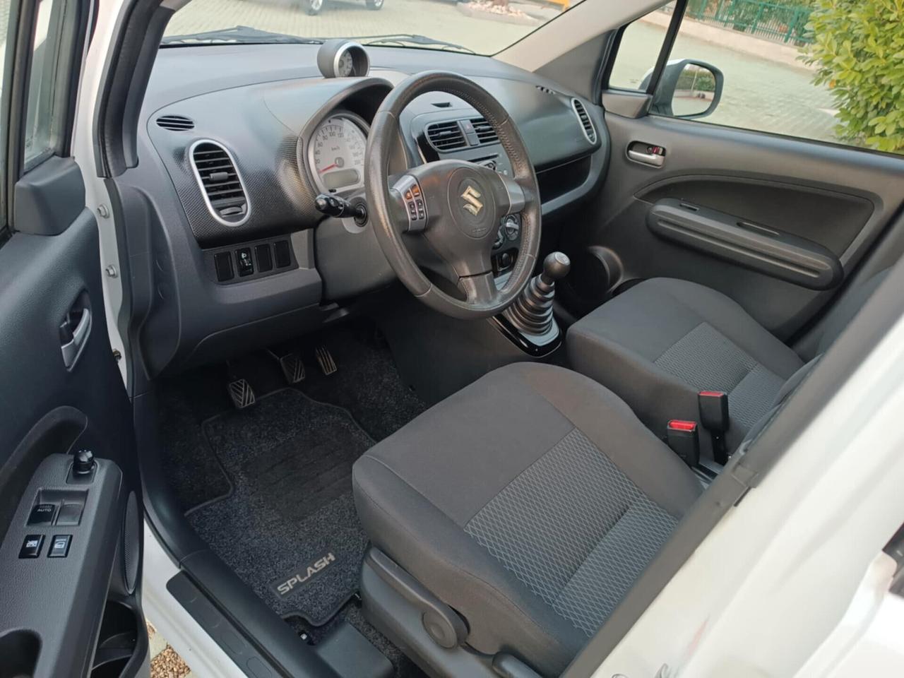 Suzuki Splash 1.0 VVT GL