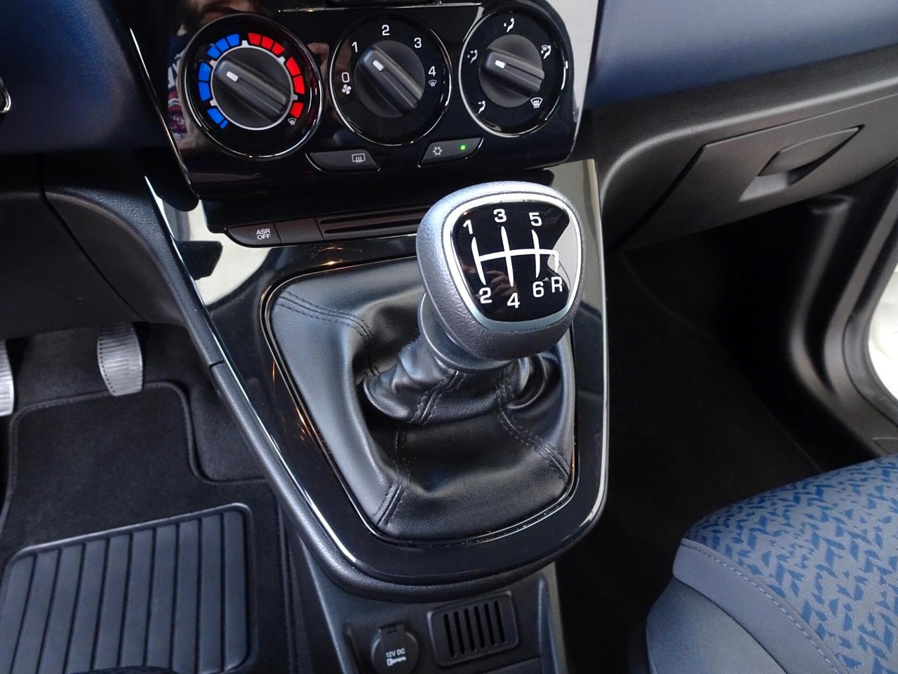 Lancia YPSILON 1.0 Hybrid ORO 70CV *COME NUOVA*