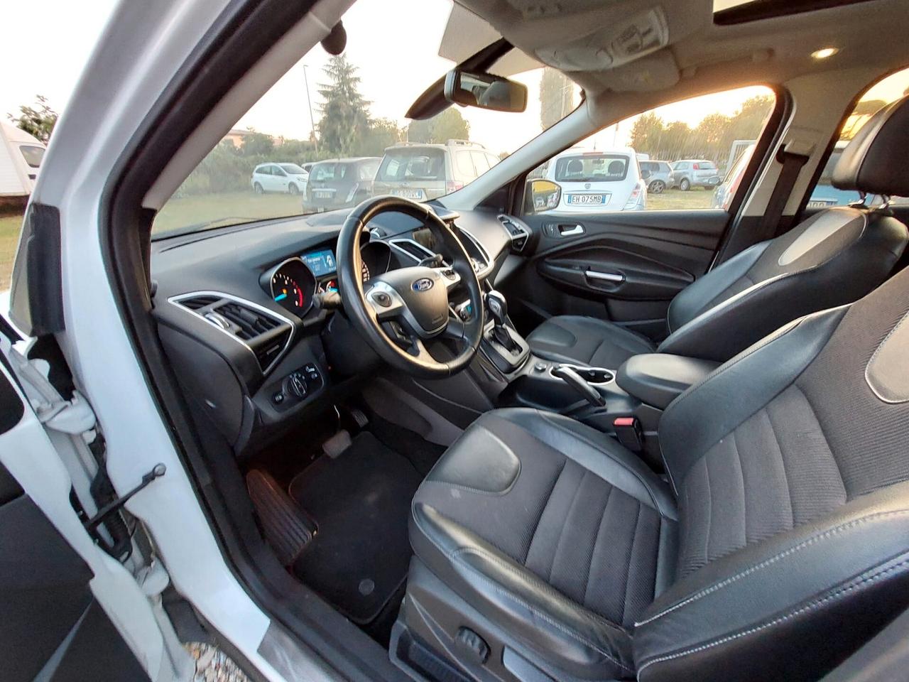 Ford Kuga 2.0 TDCI 150 CV S&S 4WD Powershift Titanium