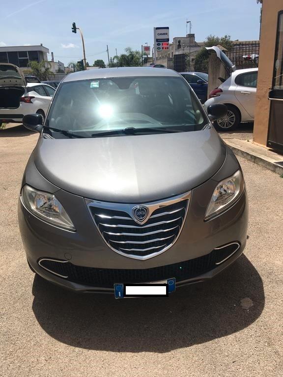 Lancia Ypsilon 0.9 TwinAir 85 CV 5 porte Metano Ecochic Gold