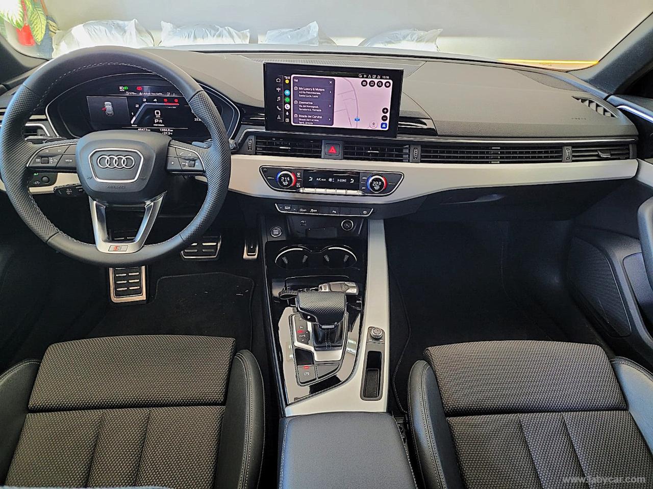 AUDI A4 Avant 35 TDI/163CV S tronic S line